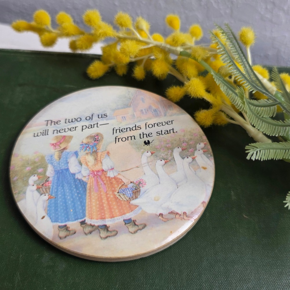 CLEARANCE‎ 💲6️⃣ Vintage Friendship Girls and Geese Round Refrigerator Magnet